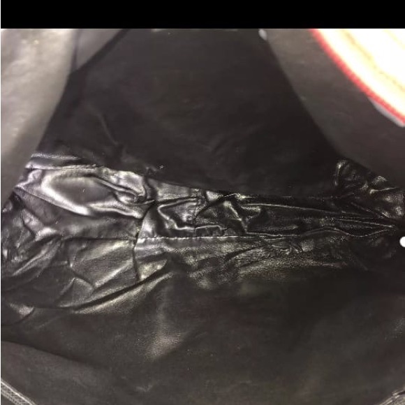 🔥🔥 EUC Red Fendi Bag Rare🔥🔥🔥 - Picture 13 of 14